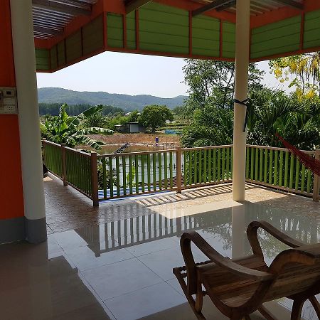 Baan Pak Phutawan Resort Takat Ngao Bagian luar foto