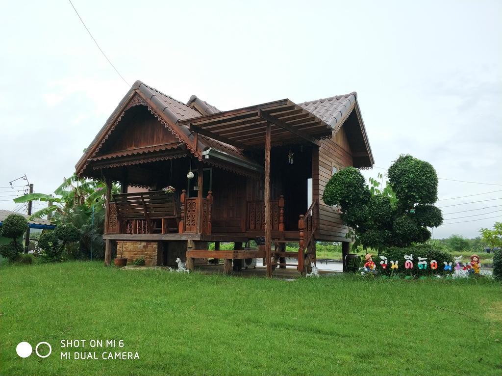 Baan Pak Phutawan Resort Takat Ngao Bagian luar foto