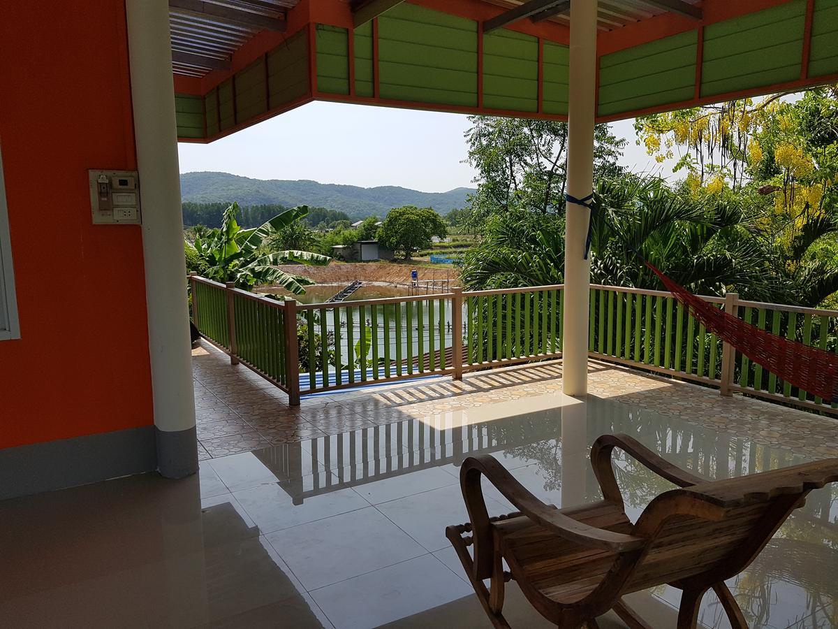 Baan Pak Phutawan Resort Takat Ngao Bagian luar foto